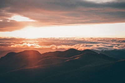 白昼白天山